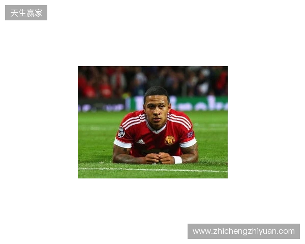 队长风范，曼联落后时B费利用肖疗伤时间来回指导大部分队友